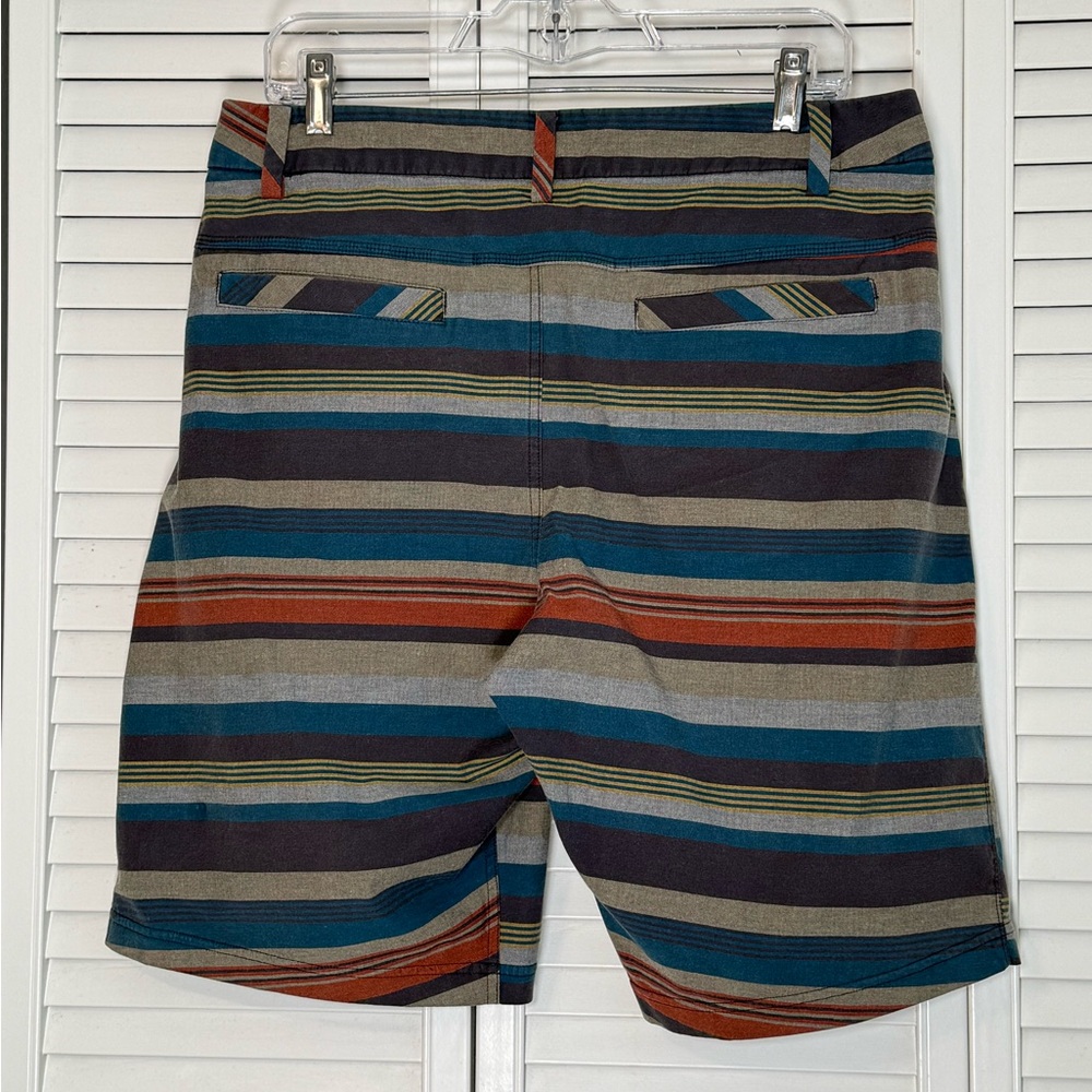 Lululemon Shorts Men's Multicolor Gray Striped Chino Casual Performance Size 34 - Picture 2 of 7